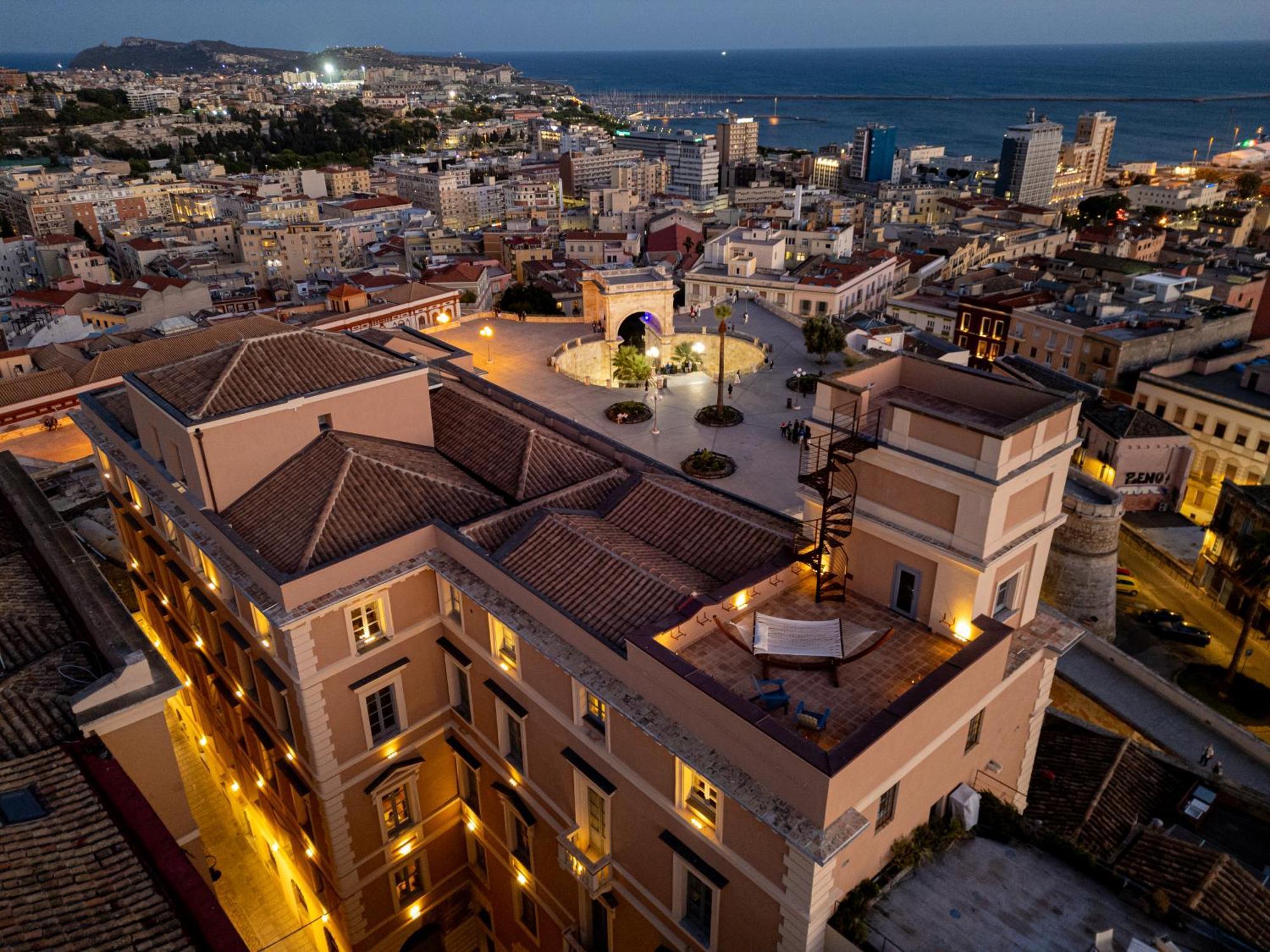Palazzo Boyl 1840 Hotell Cagliari Exteriör bild