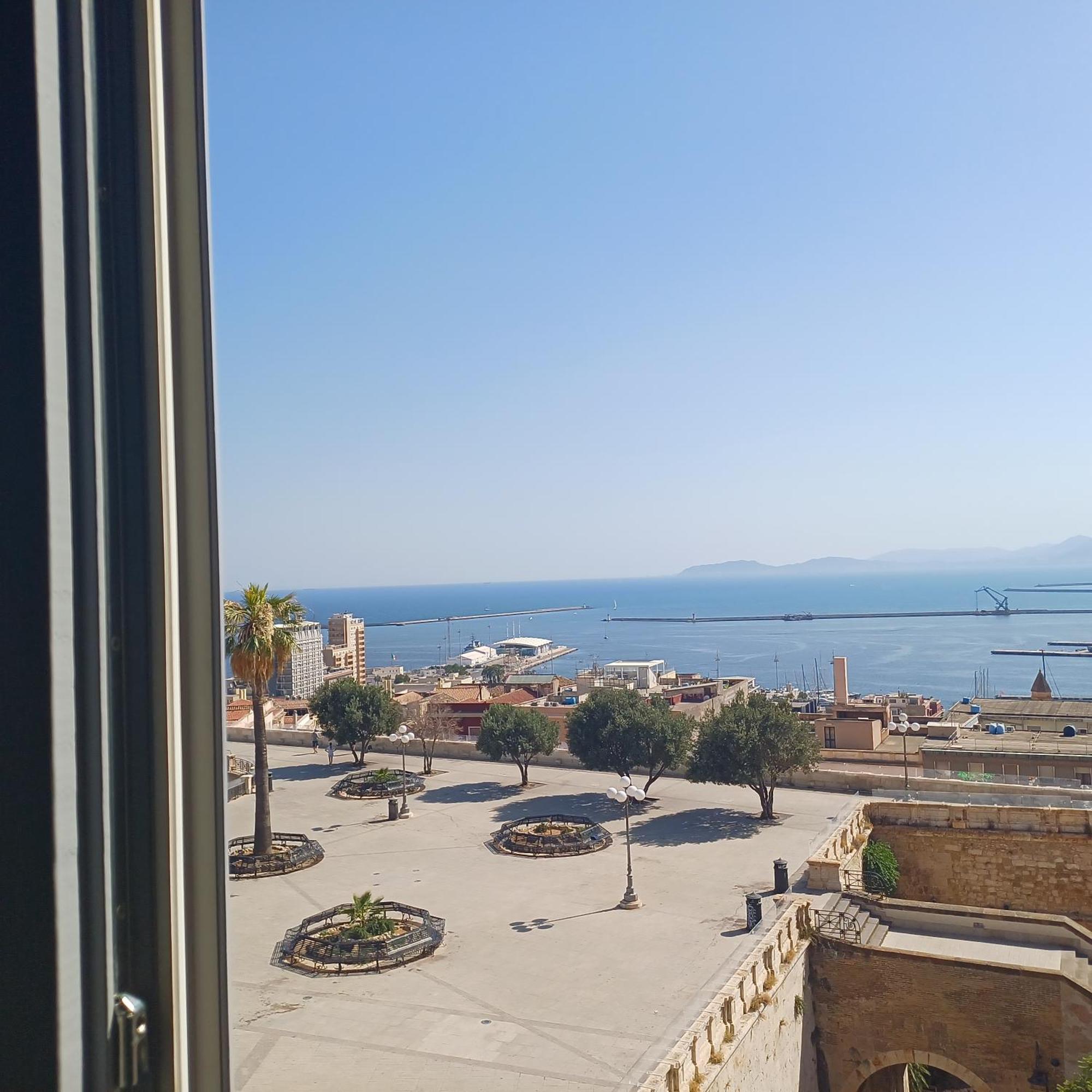 Palazzo Boyl 1840 Hotell Cagliari Exteriör bild