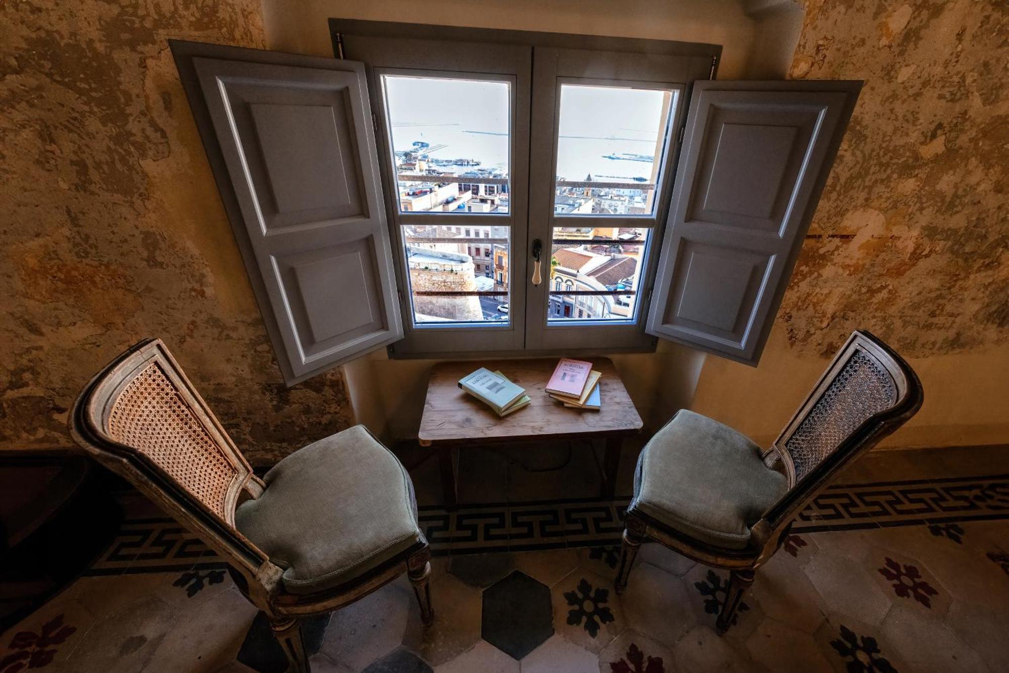 Palazzo Boyl 1840 Hotell Cagliari Exteriör bild